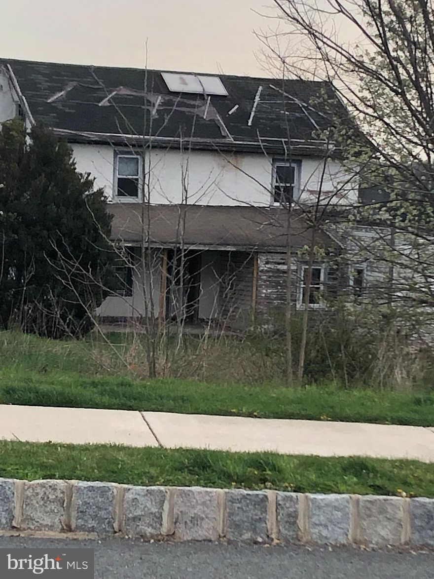 Home to be sold as is where is  Home needs major rehab  All buyers and agents must sign the notice of property condition and release of liability before viewing the property.