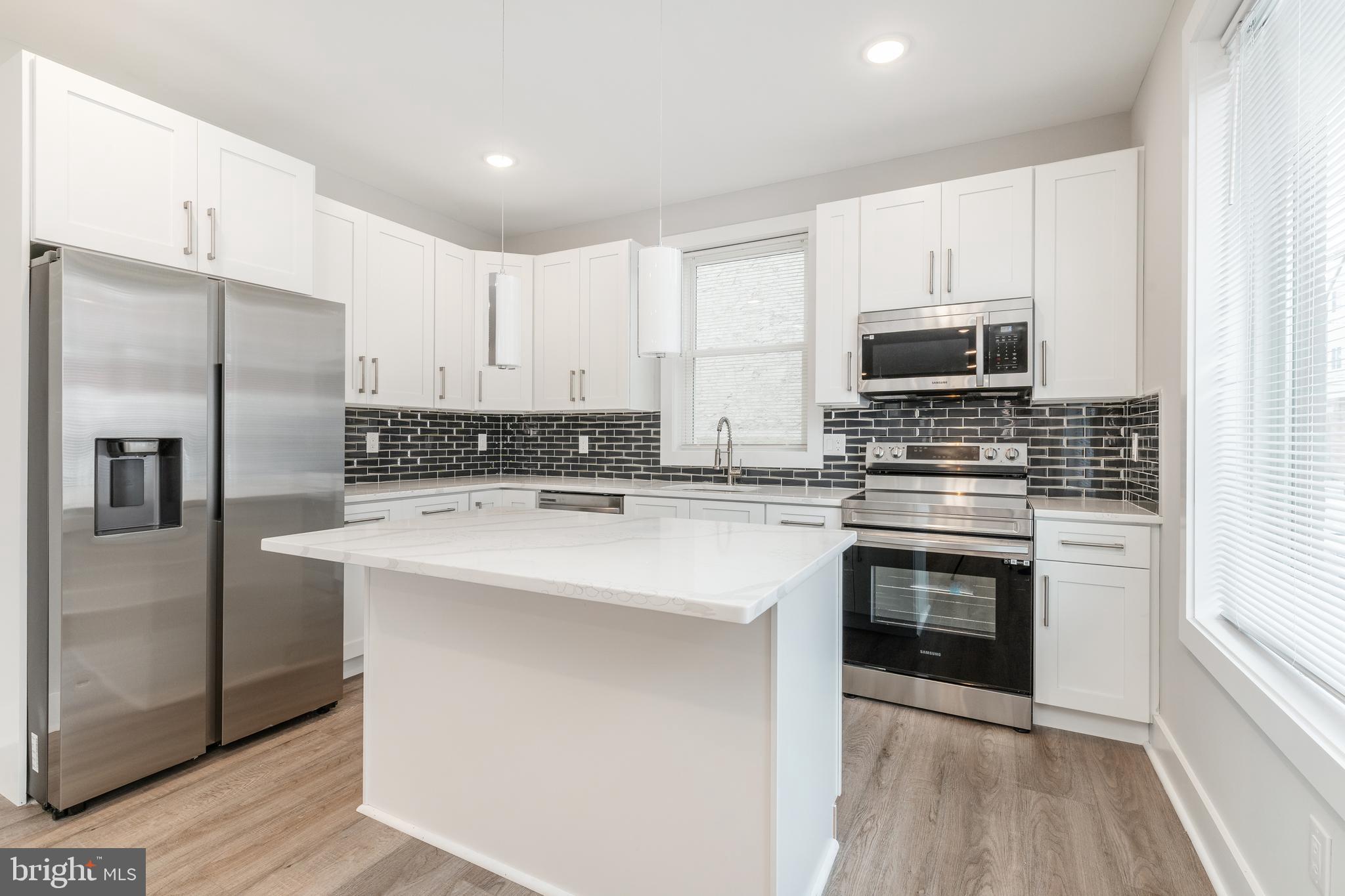 EAST KENSINGTON - Residential Lease