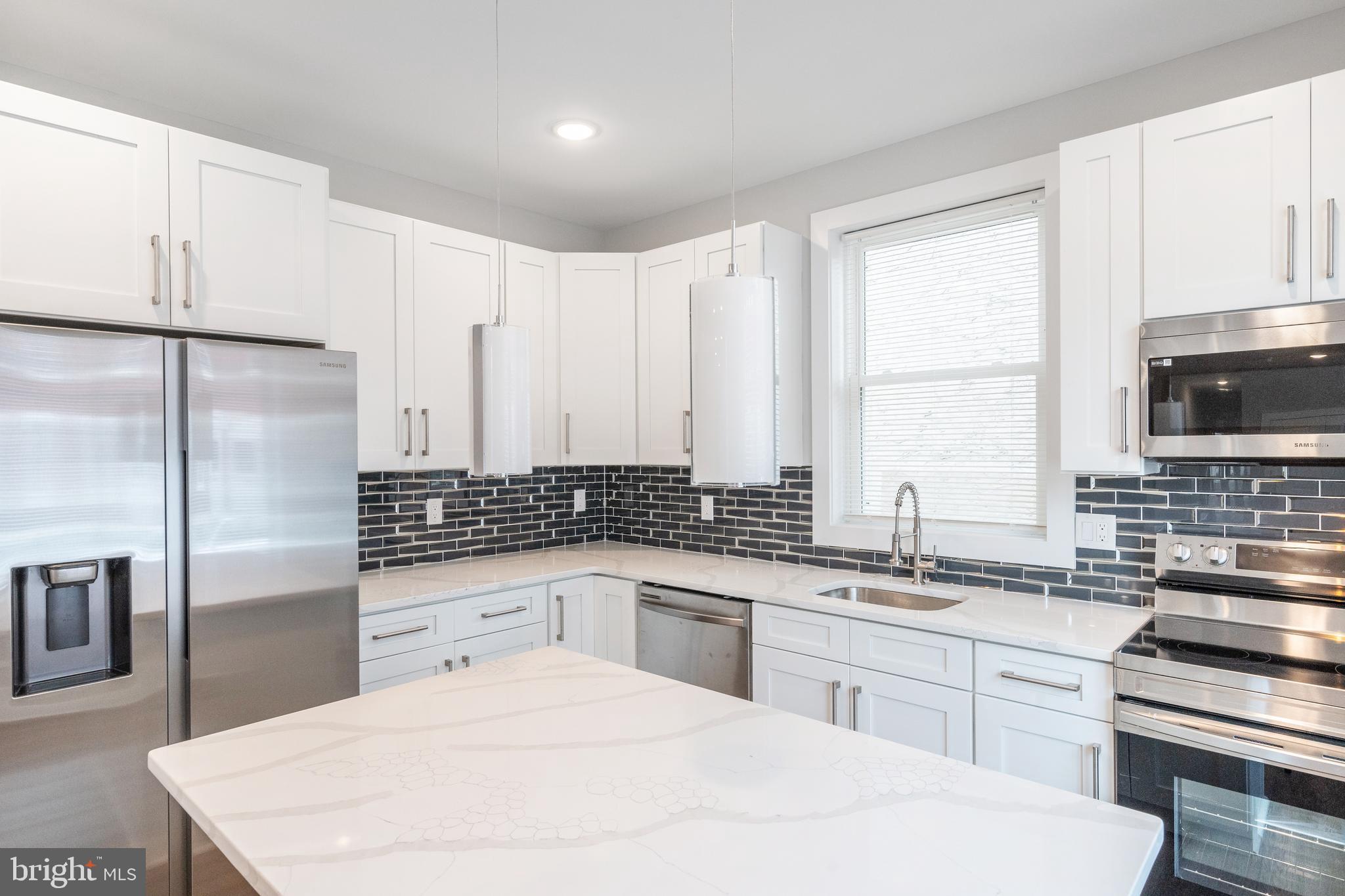 EAST KENSINGTON - Residential Lease