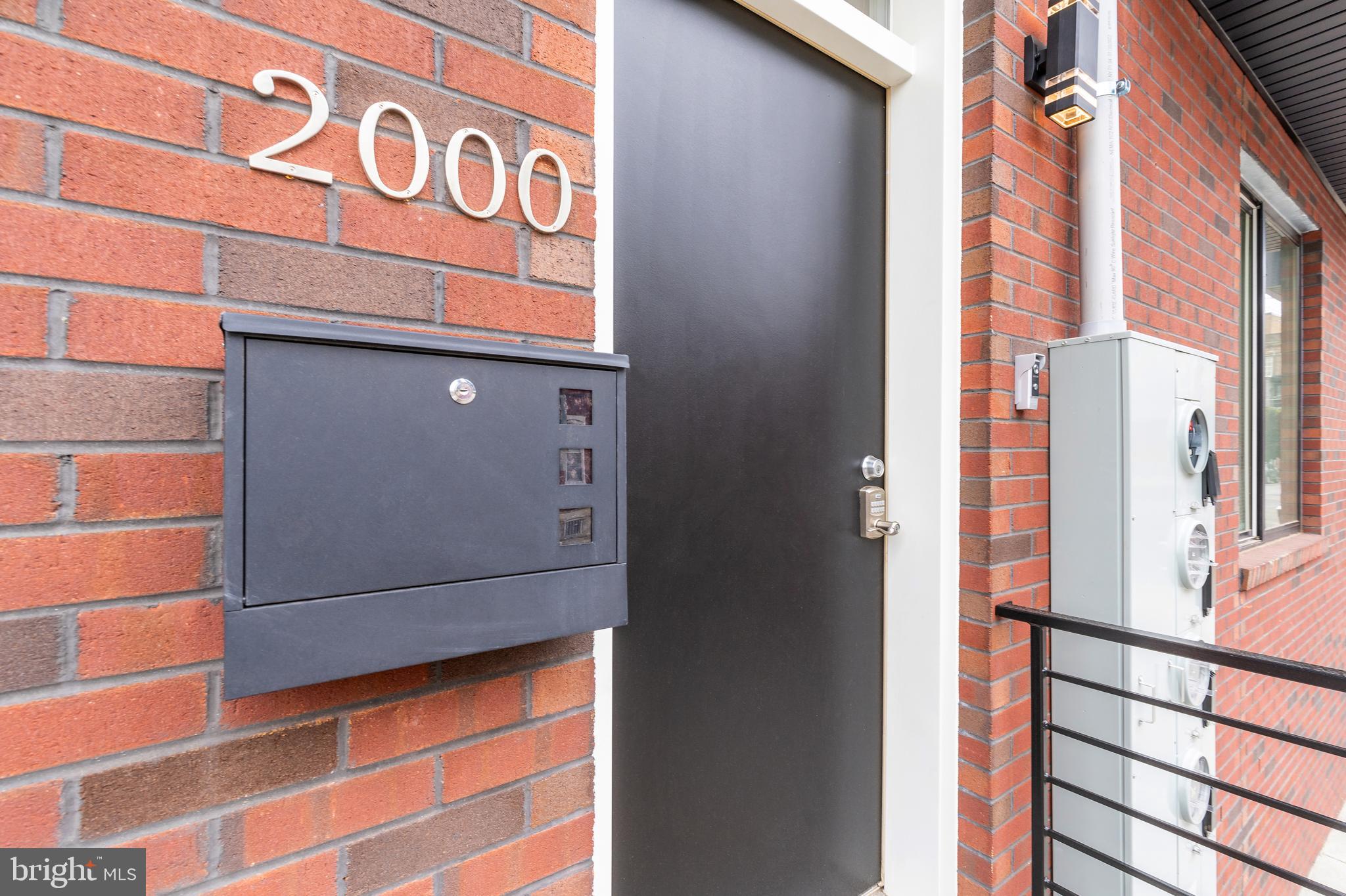 EAST KENSINGTON - Residential Lease