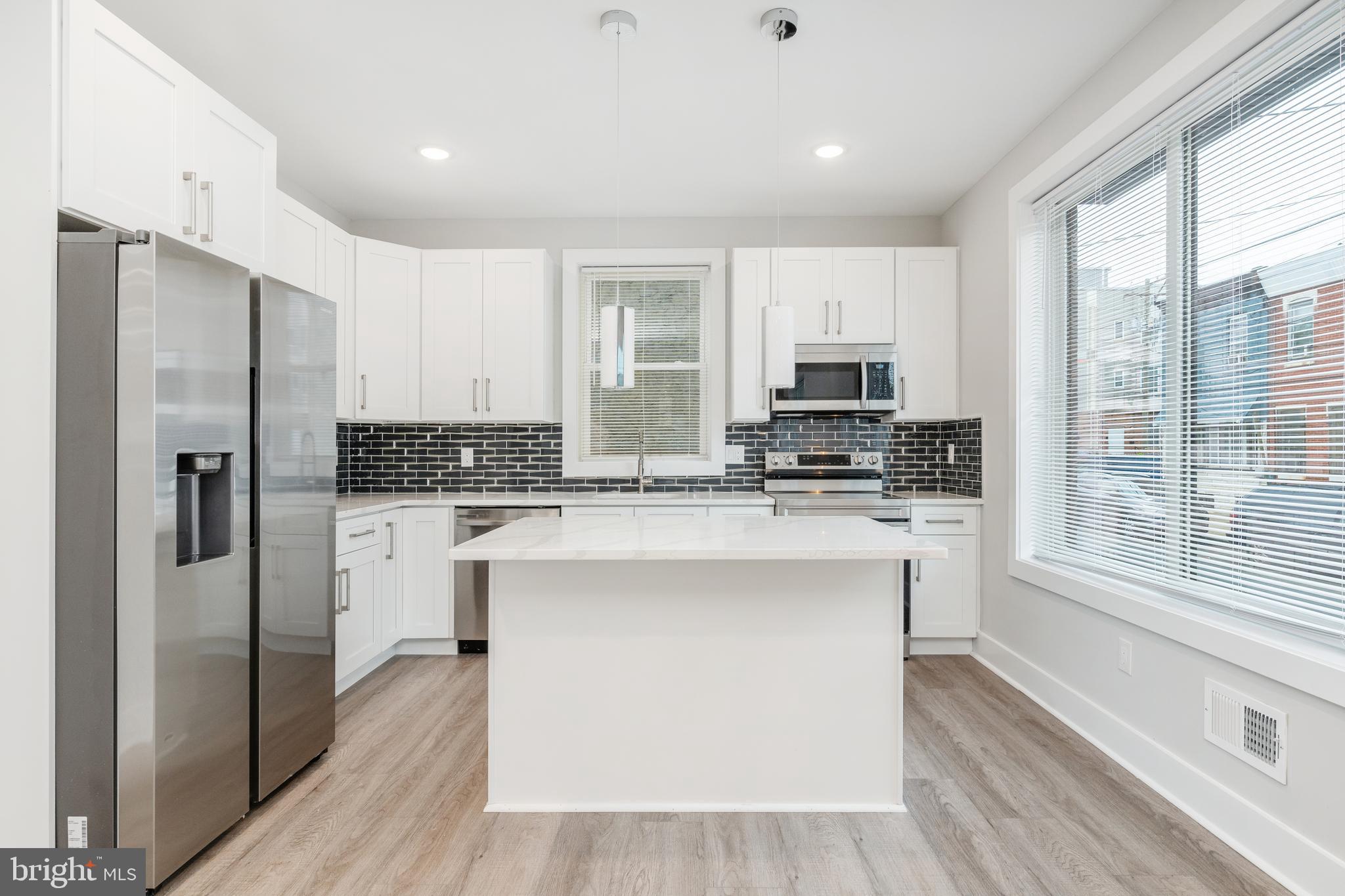EAST KENSINGTON - Residential Lease