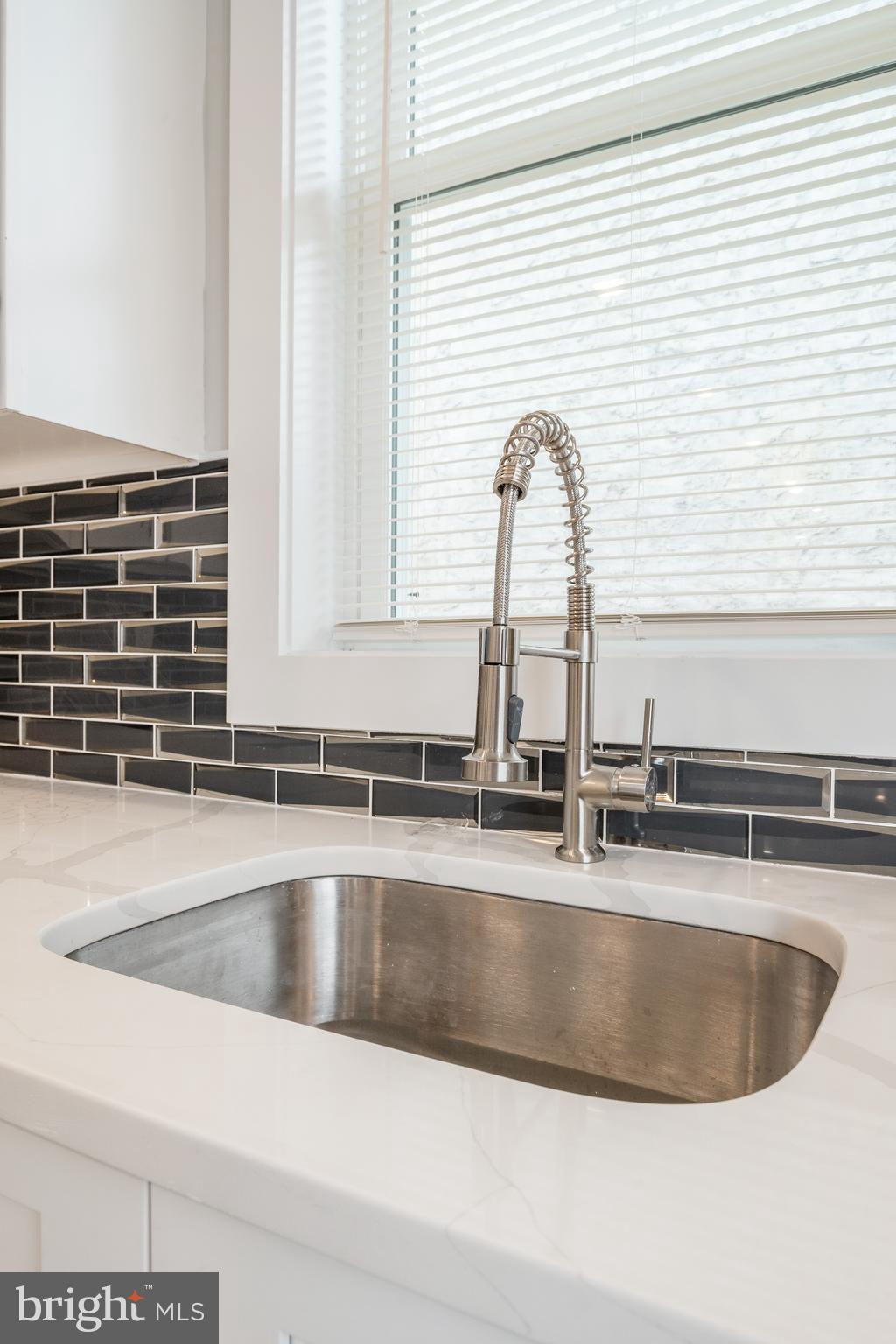 EAST KENSINGTON - Residential Lease