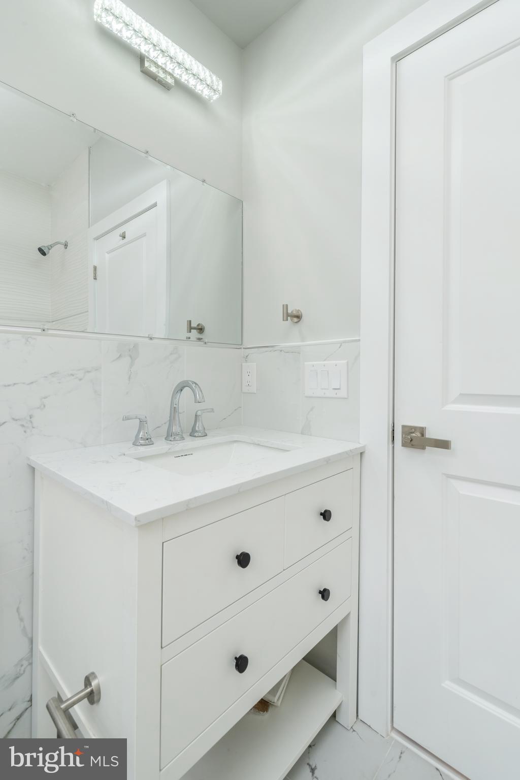 EAST KENSINGTON - Residential Lease