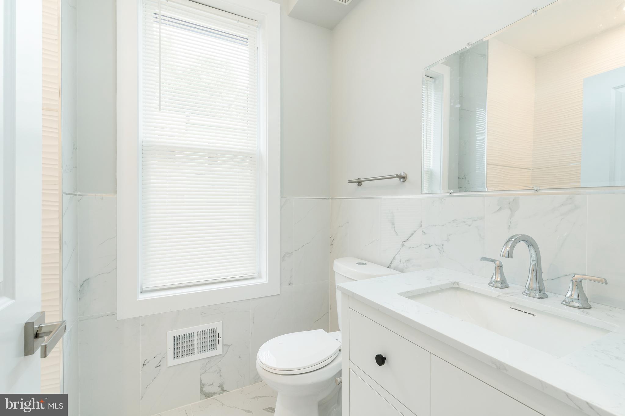 EAST KENSINGTON - Residential Lease
