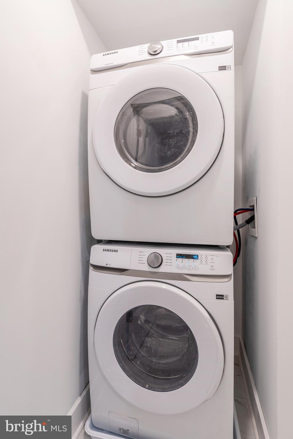 EAST KENSINGTON - Residential Lease