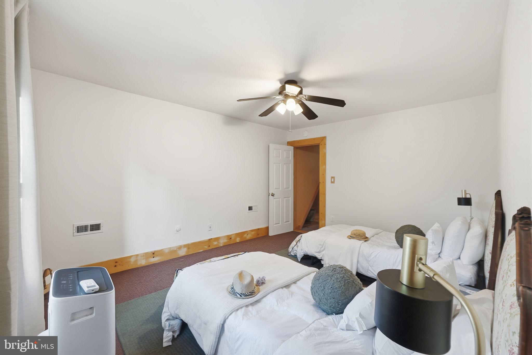 STAFFORD HEIGHTS - Residential