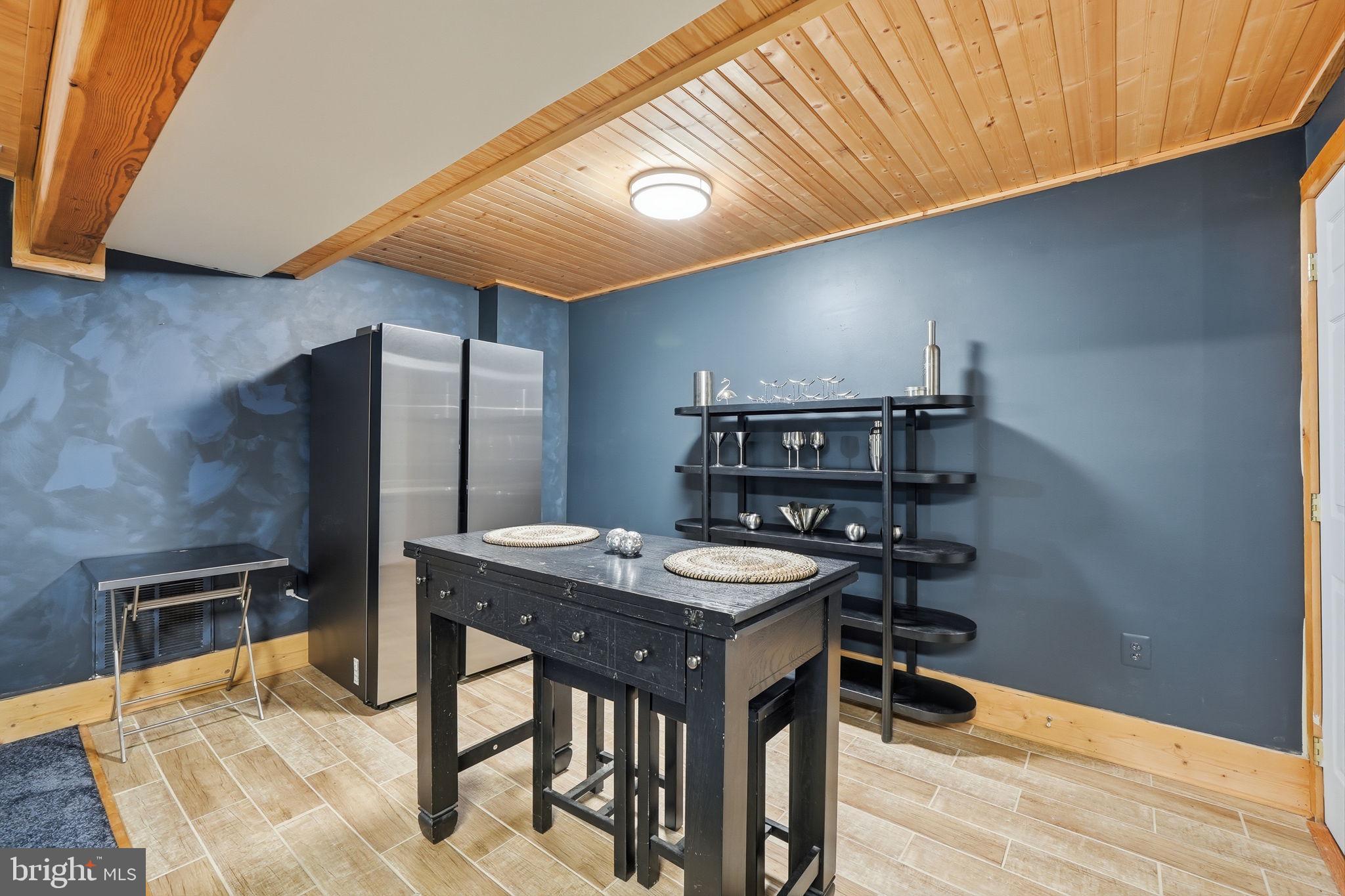 STAFFORD HEIGHTS - Residential
