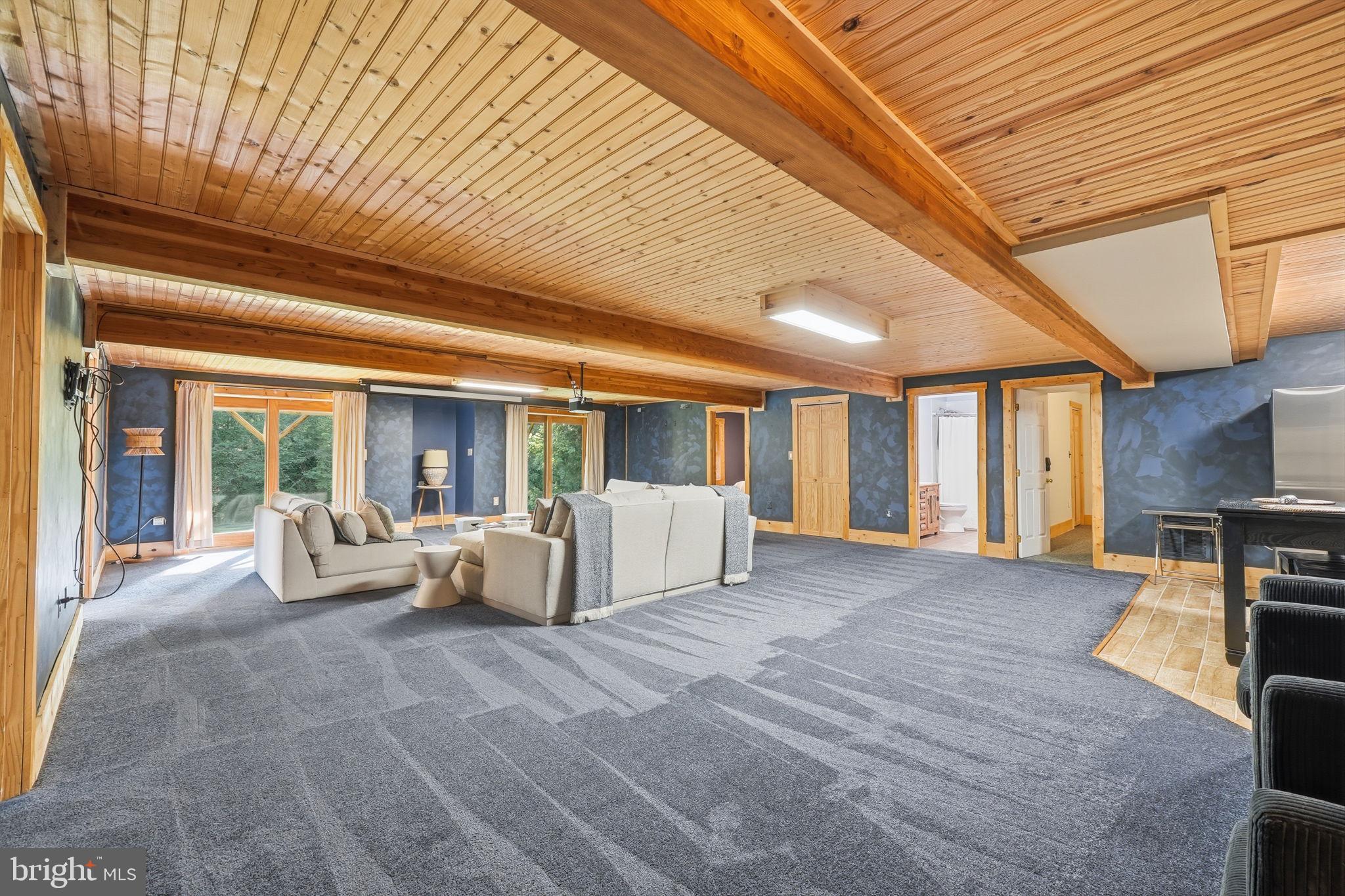 STAFFORD HEIGHTS - Residential