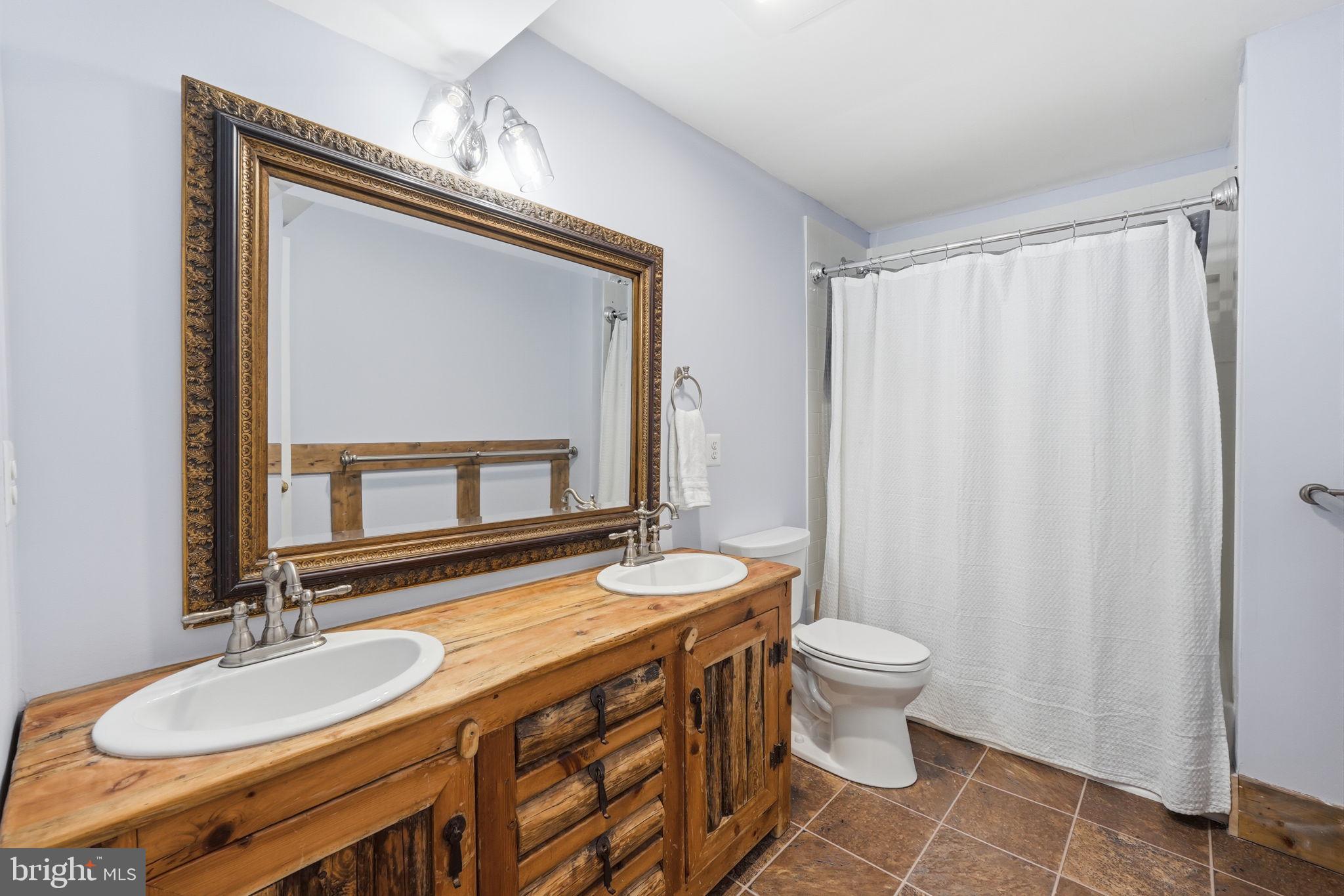 STAFFORD HEIGHTS - Residential