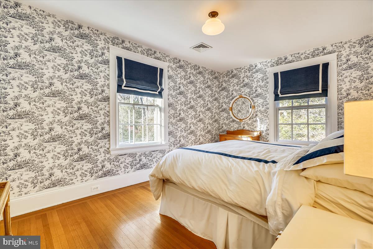 ROLAND PARK - Residential