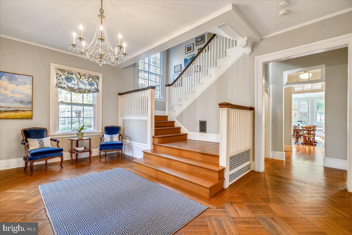 ROLAND PARK - Residential