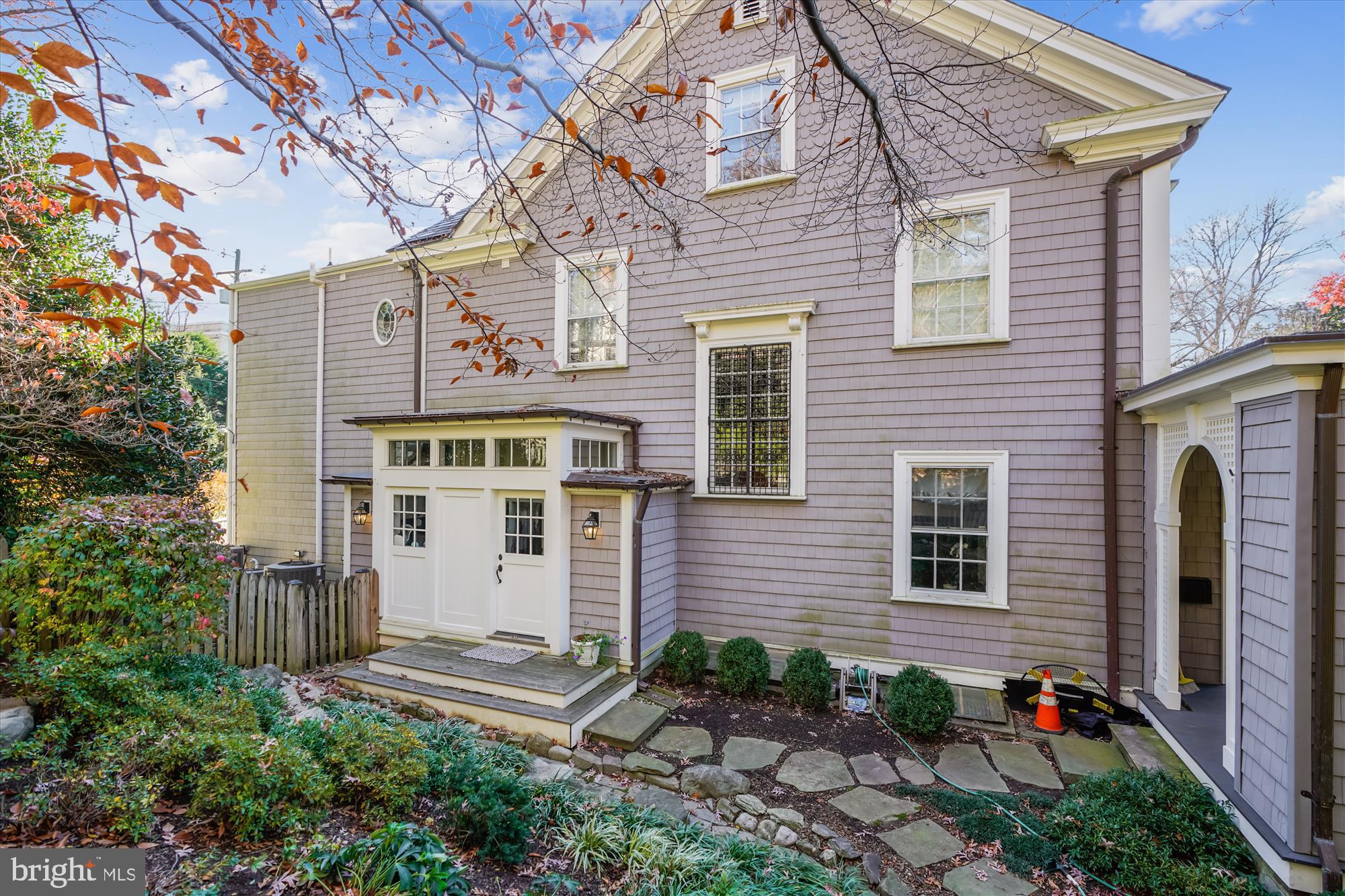 ROLAND PARK - Residential