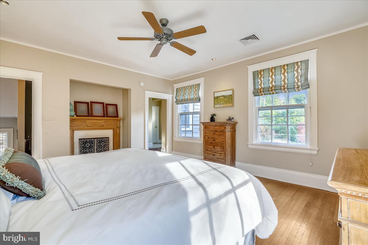 ROLAND PARK - Residential