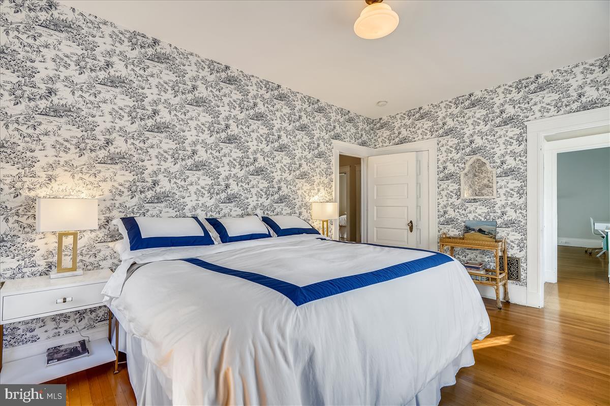 ROLAND PARK - Residential