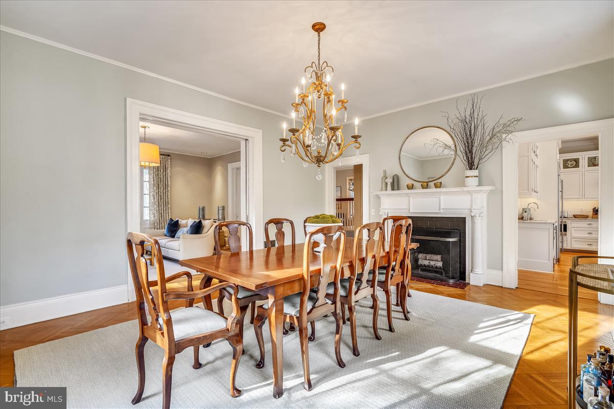 ROLAND PARK - Residential