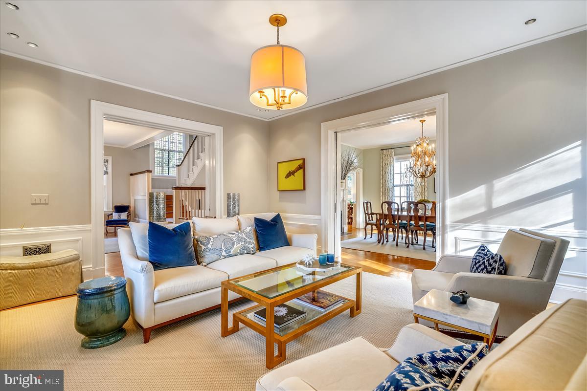 ROLAND PARK - Residential