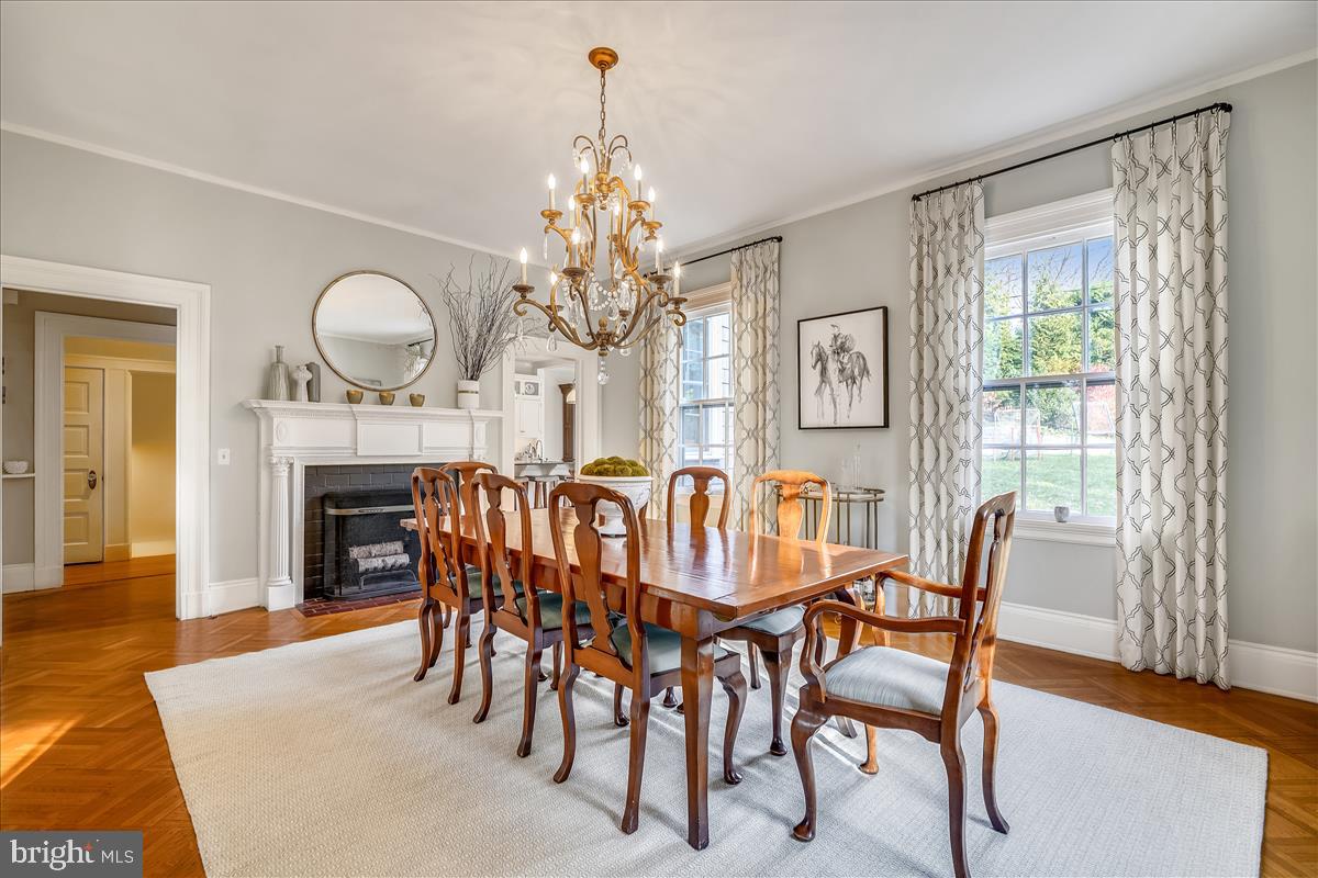 ROLAND PARK - Residential