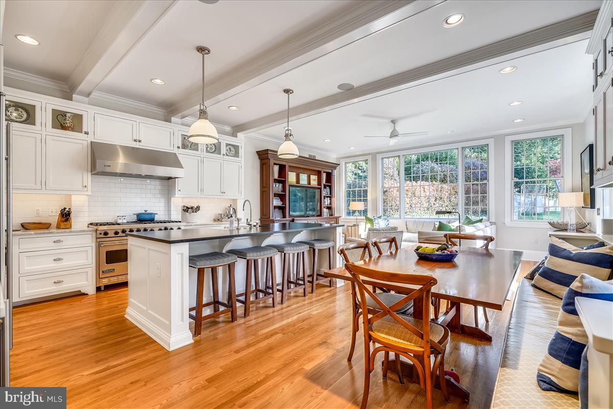 ROLAND PARK - Residential