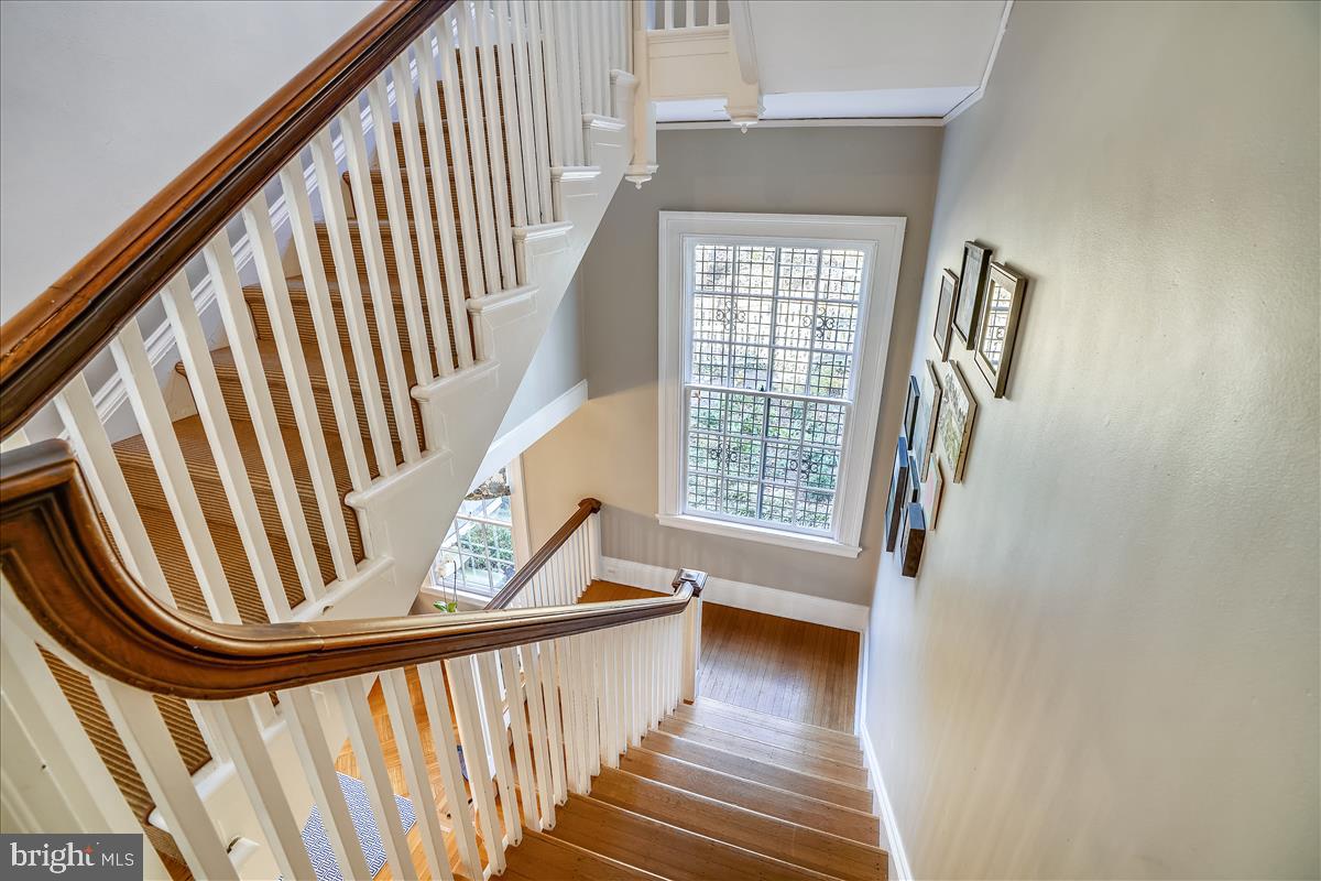 ROLAND PARK - Residential