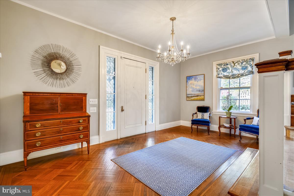 ROLAND PARK - Residential