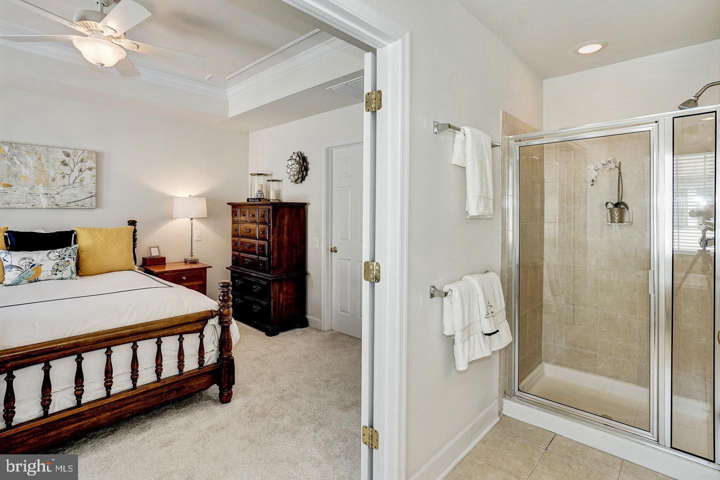 PAVILIONS AT HUNTINGTON - Residential Lease