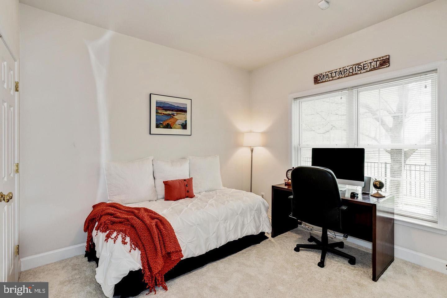 PAVILIONS AT HUNTINGTON - Residential Lease