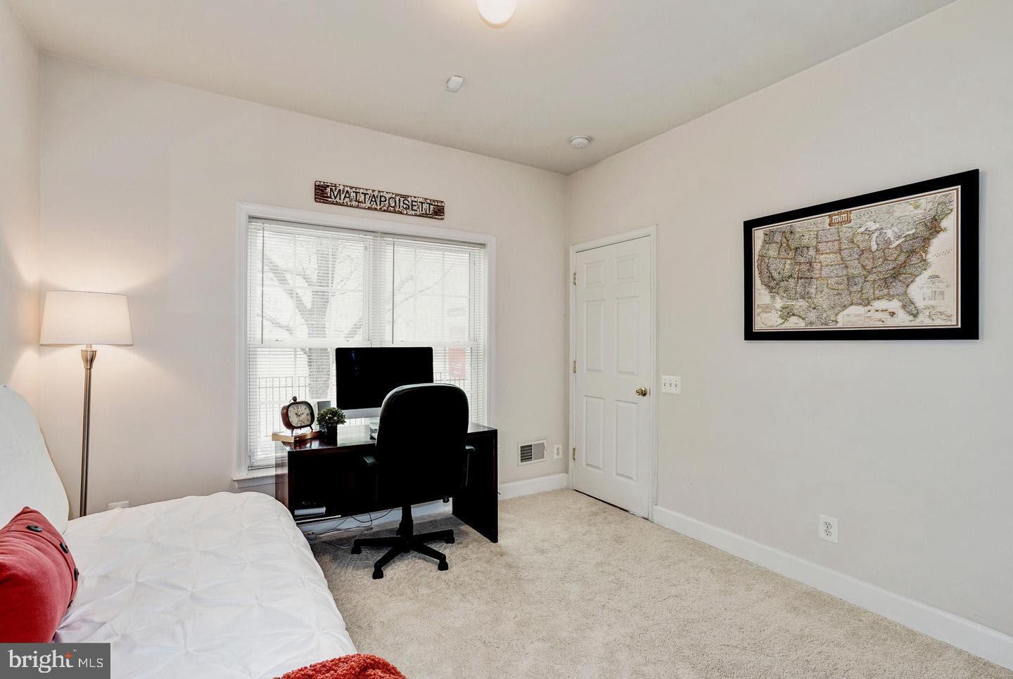 PAVILIONS AT HUNTINGTON - Residential Lease