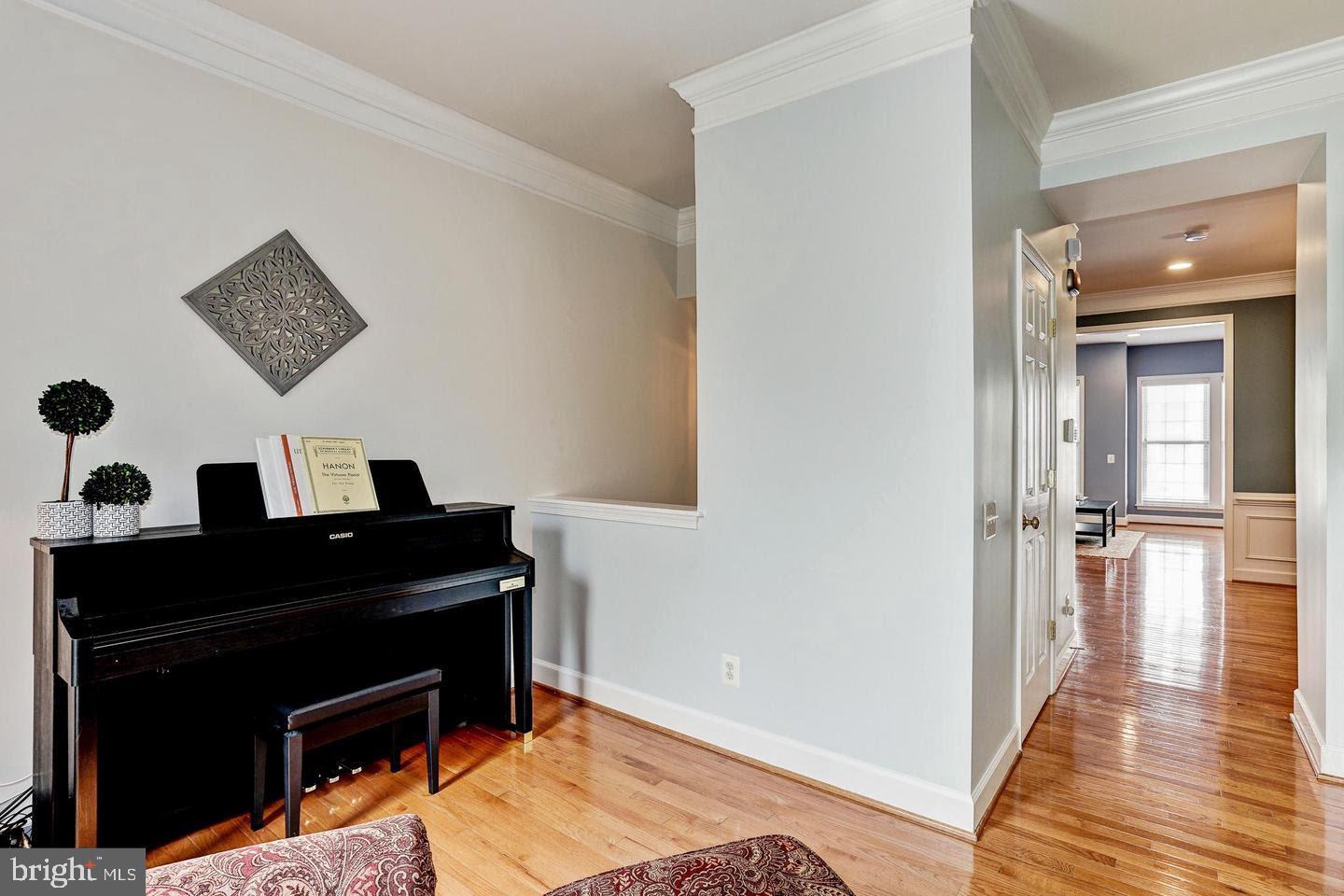 PAVILIONS AT HUNTINGTON - Residential Lease