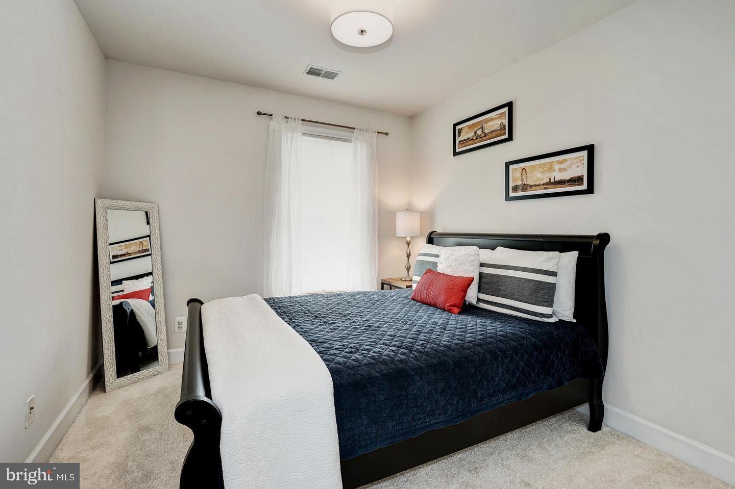 PAVILIONS AT HUNTINGTON - Residential Lease