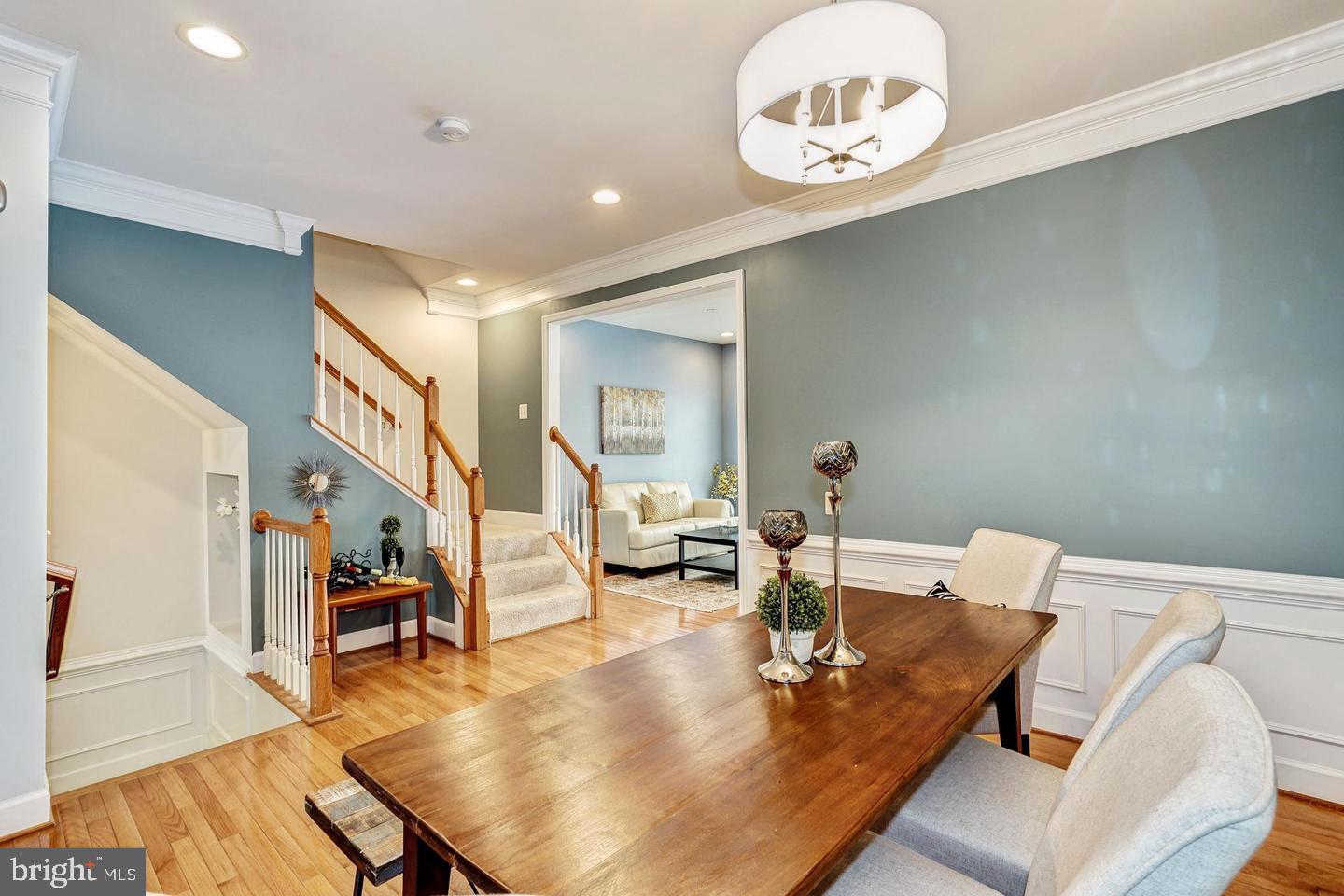 PAVILIONS AT HUNTINGTON - Residential Lease