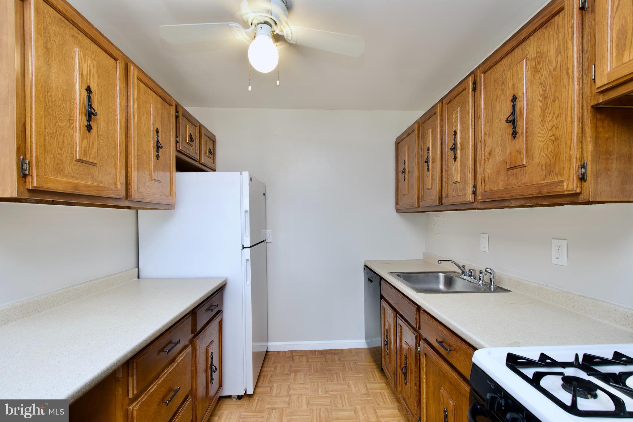 WAPLETON CONDOMINIUM - Residential