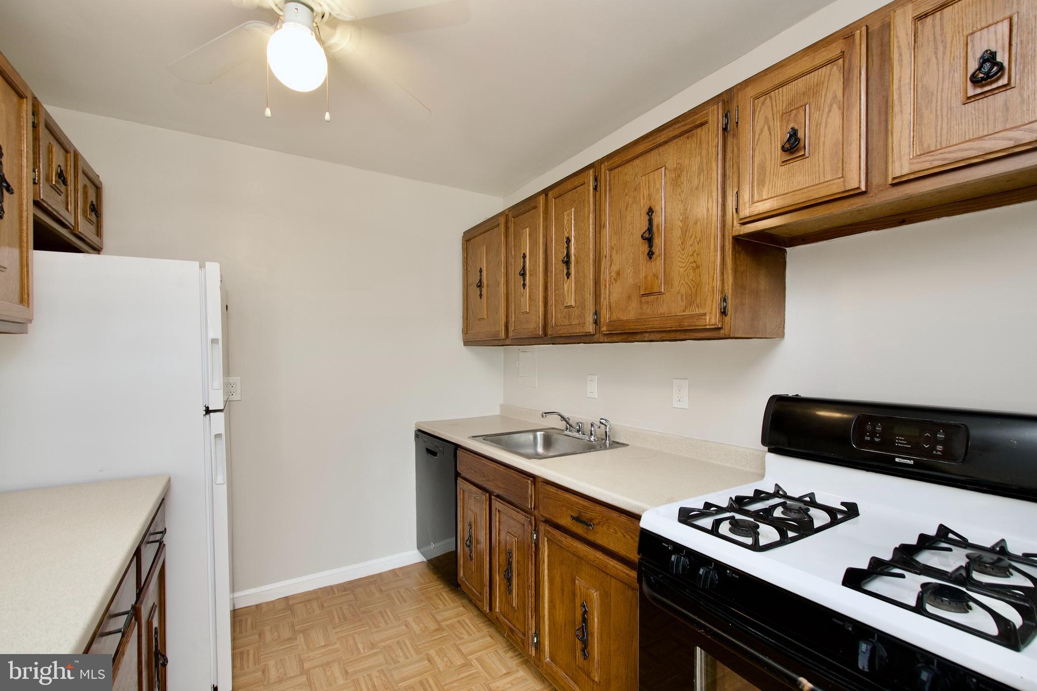 WAPLETON CONDOMINIUM - Residential