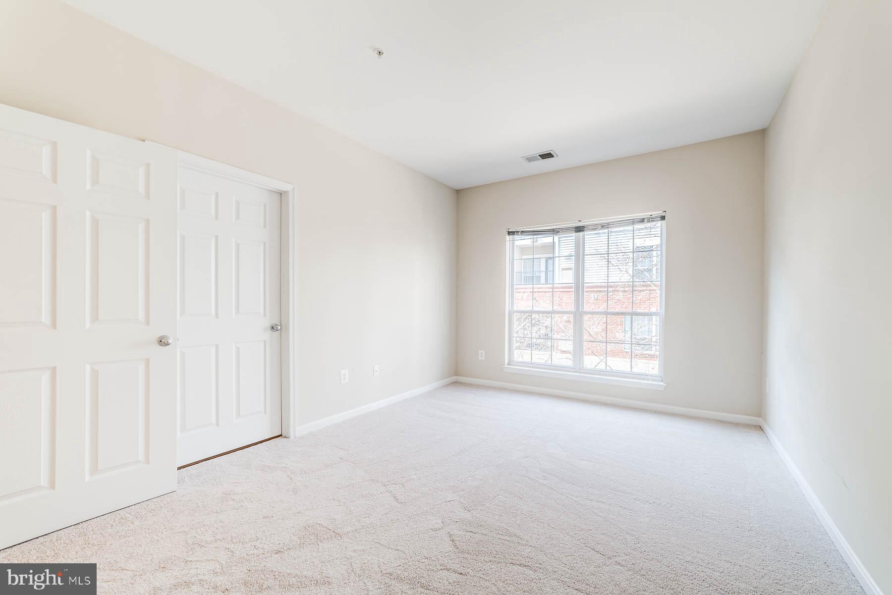 EXCHANGE AT VAN DORN - Residential Lease