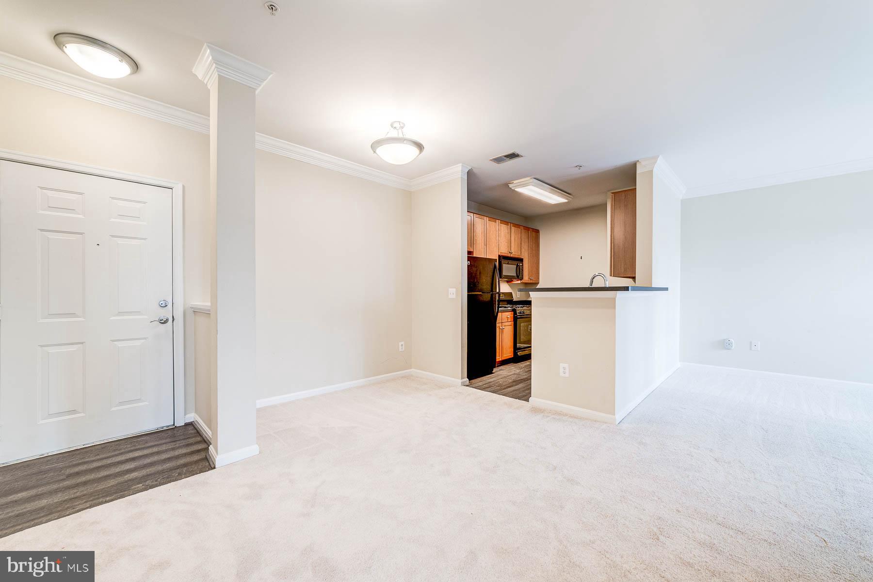 EXCHANGE AT VAN DORN - Residential Lease