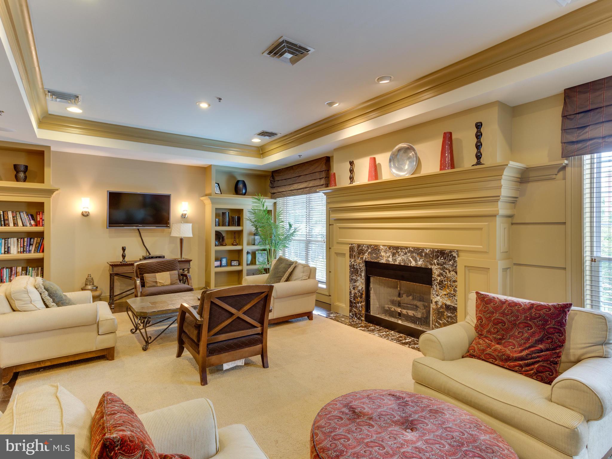 EXCHANGE AT VAN DORN - Residential Lease