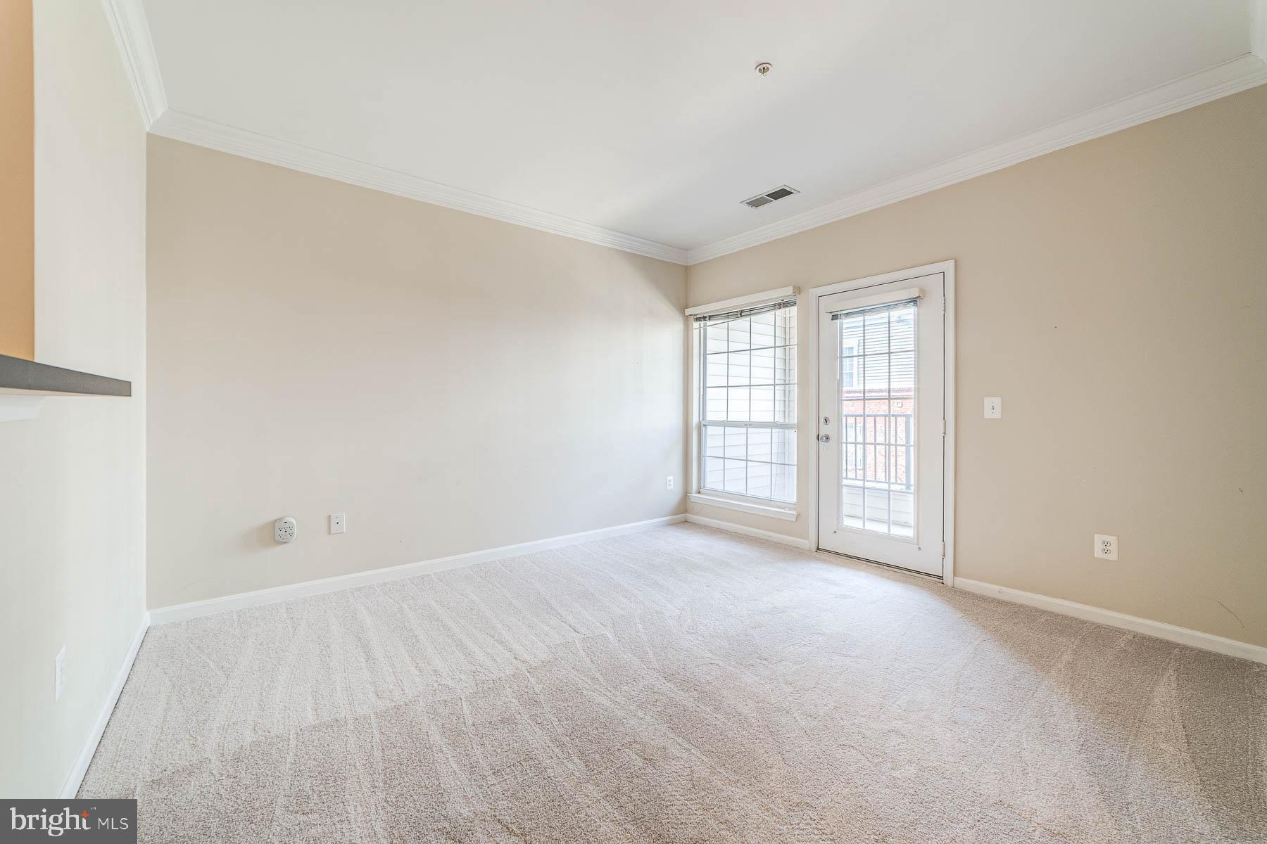 EXCHANGE AT VAN DORN - Residential Lease