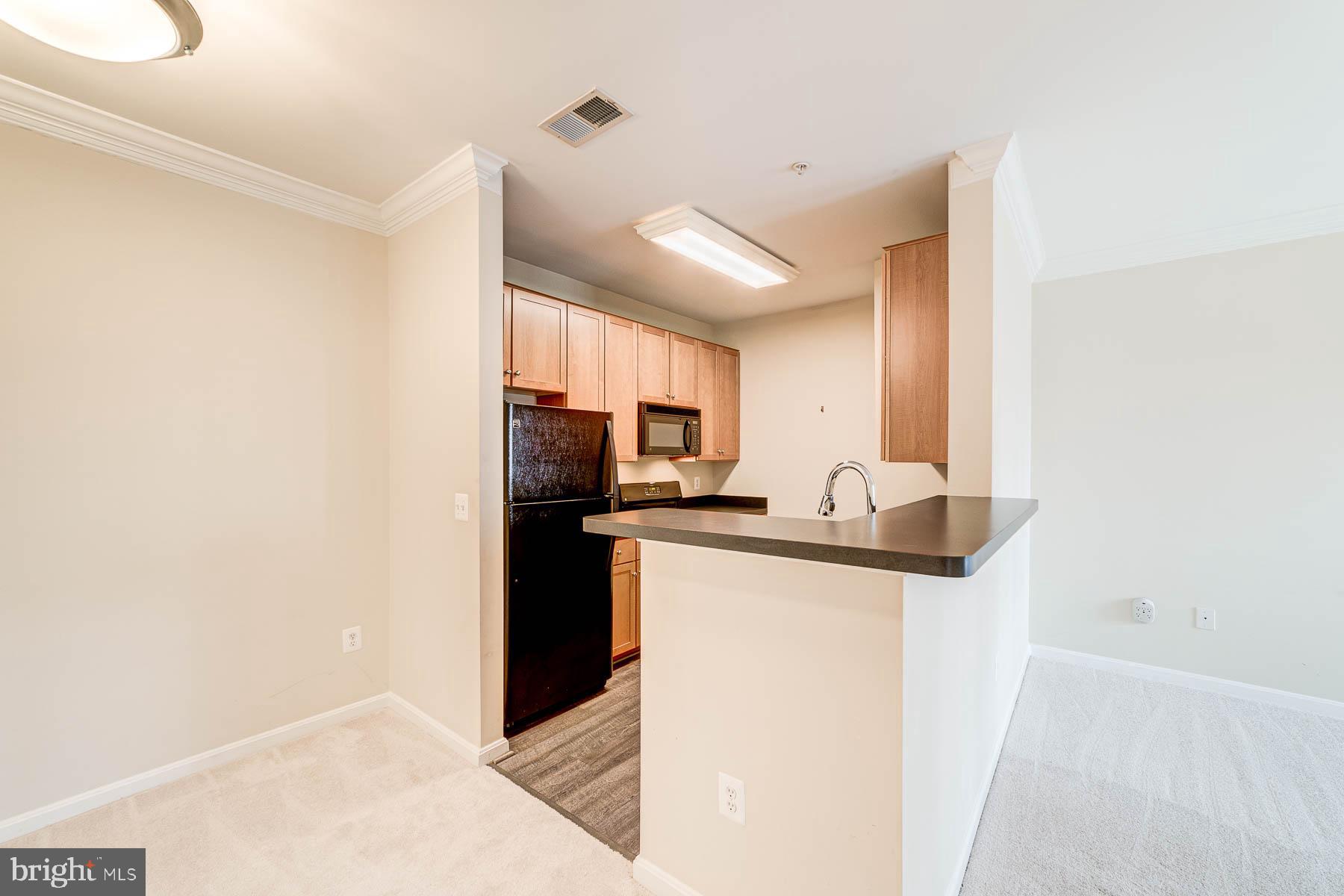 EXCHANGE AT VAN DORN - Residential Lease