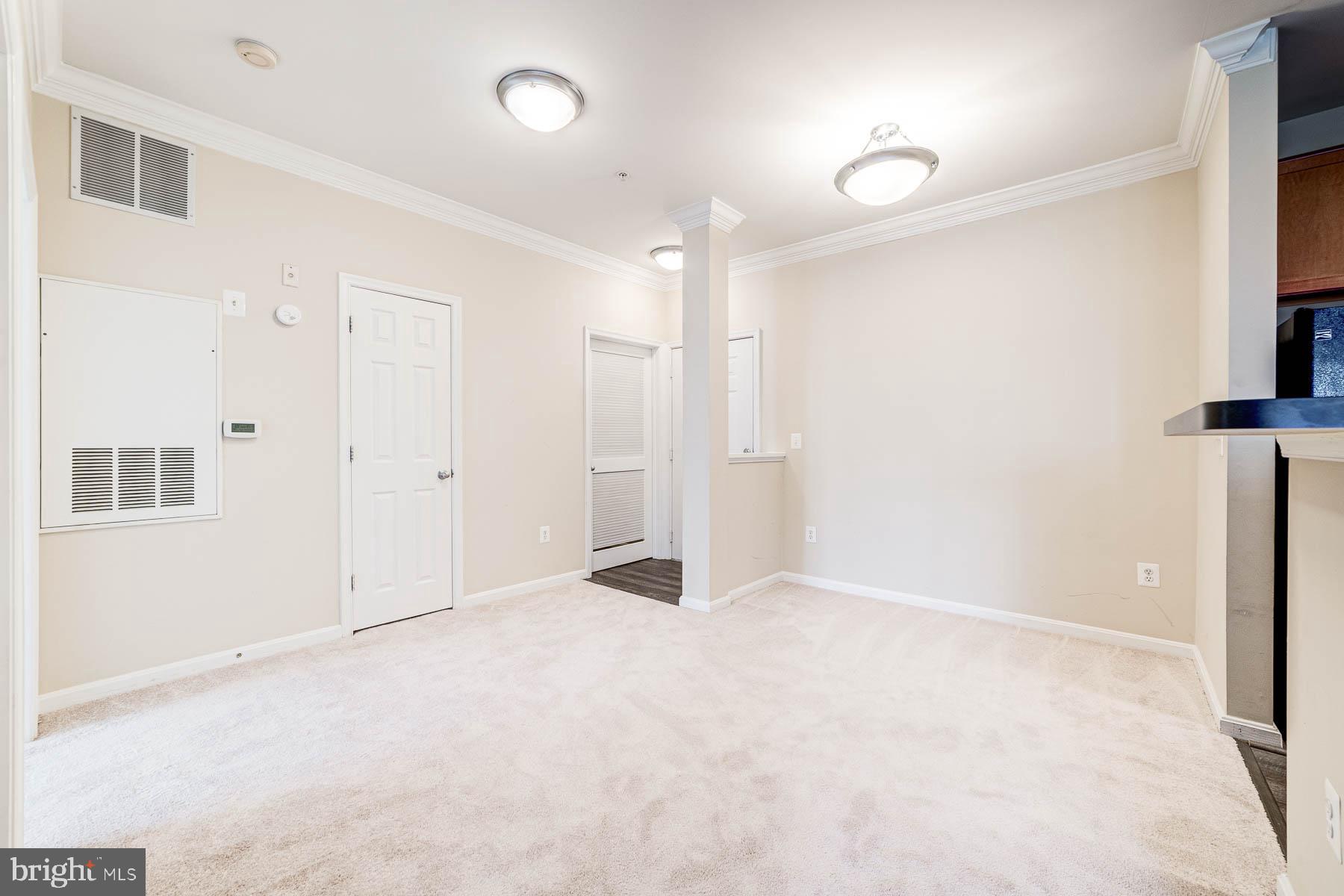 EXCHANGE AT VAN DORN - Residential Lease