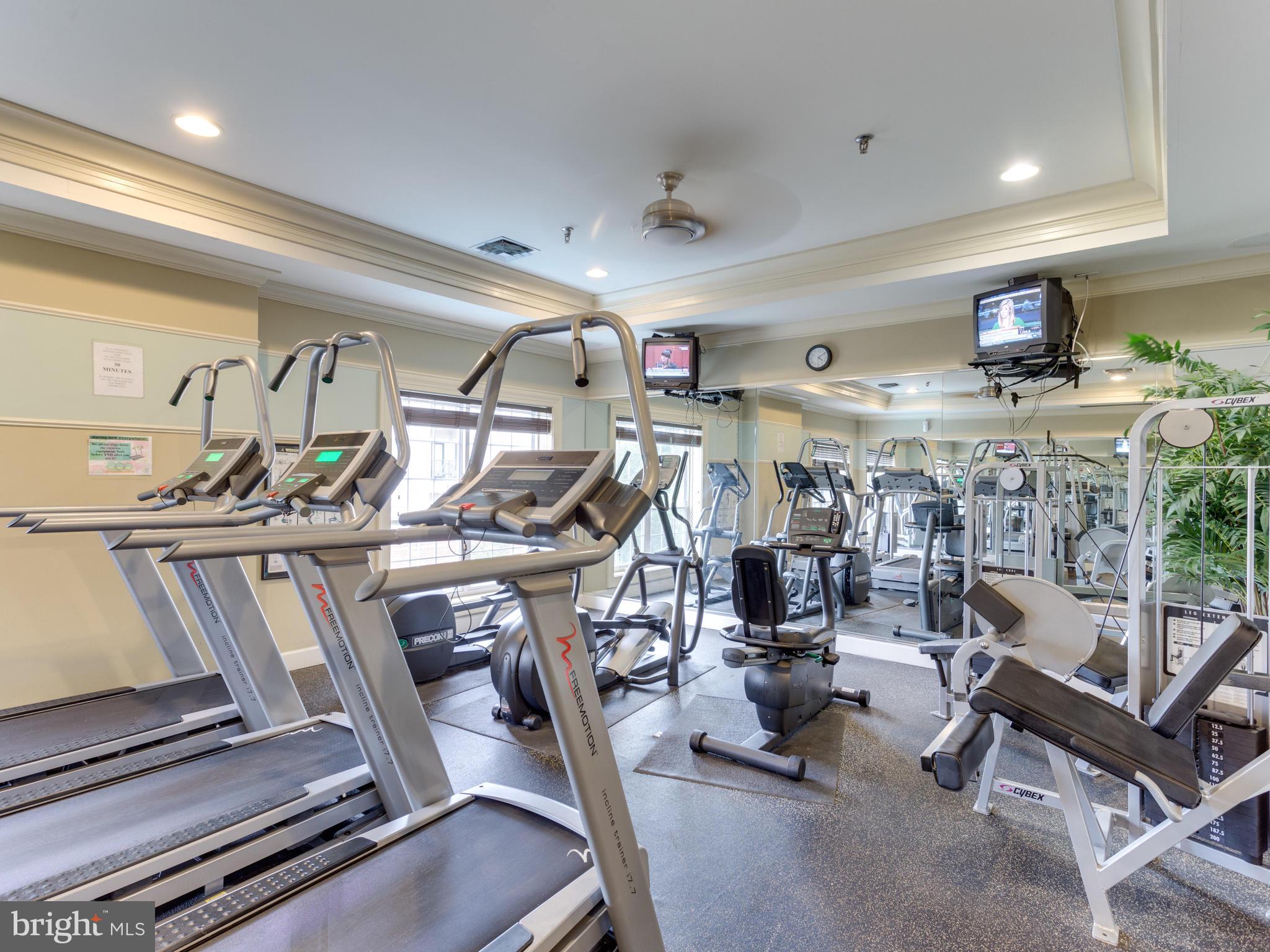 EXCHANGE AT VAN DORN - Residential Lease