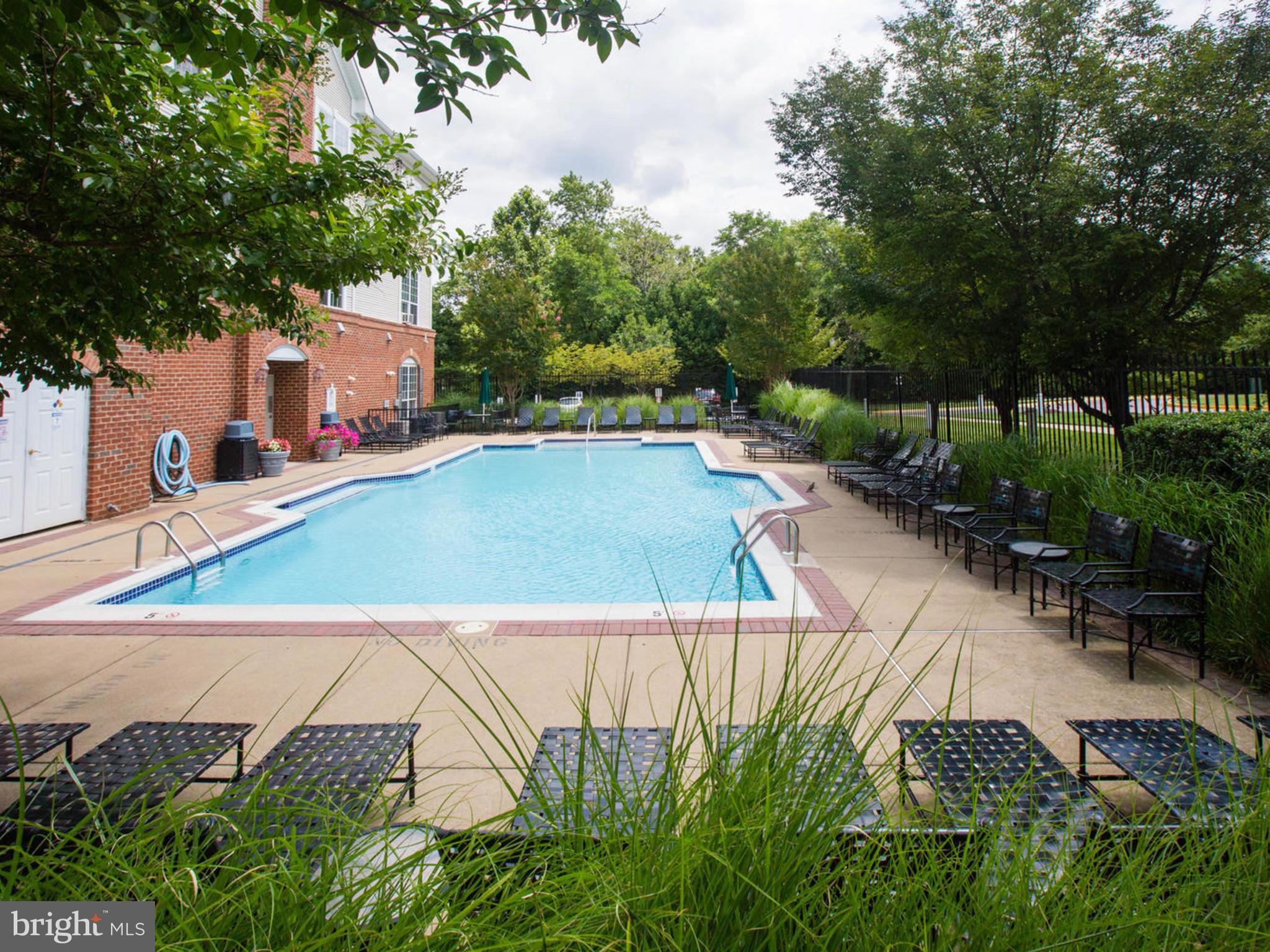 EXCHANGE AT VAN DORN - Residential Lease