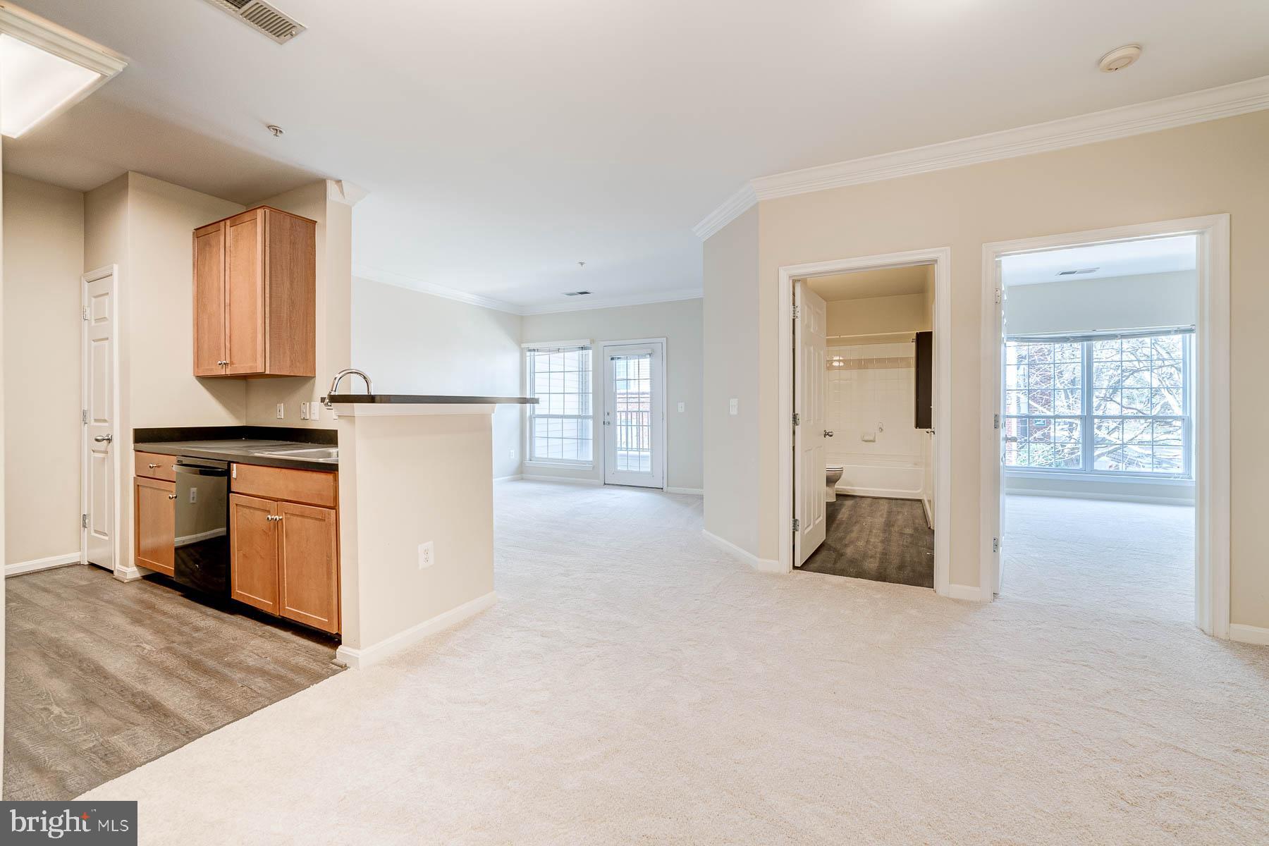 EXCHANGE AT VAN DORN - Residential Lease