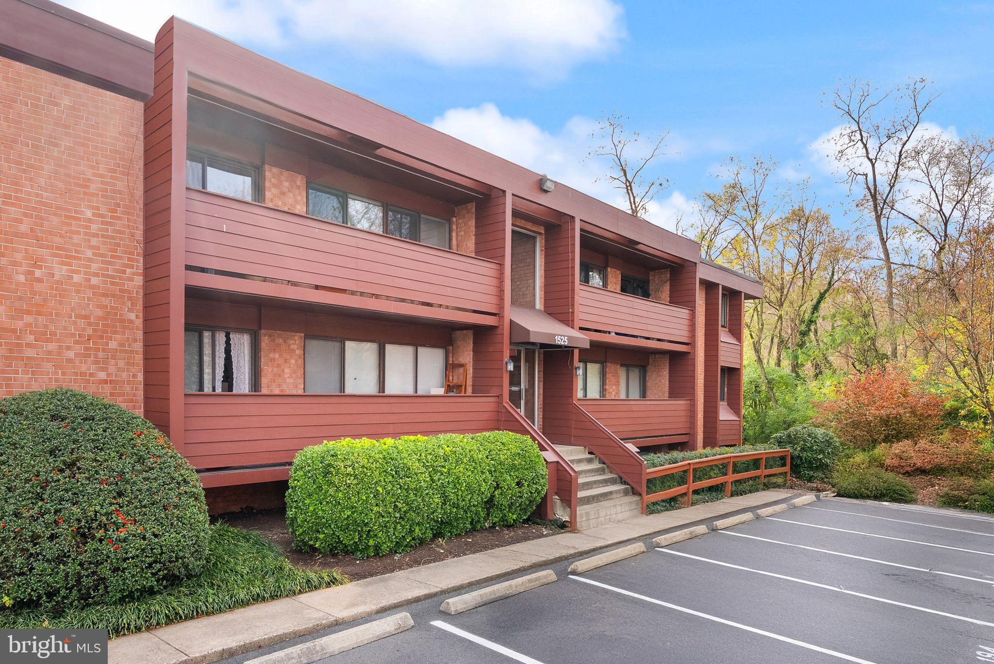 GEORGE MASON VILLAGE - Residential