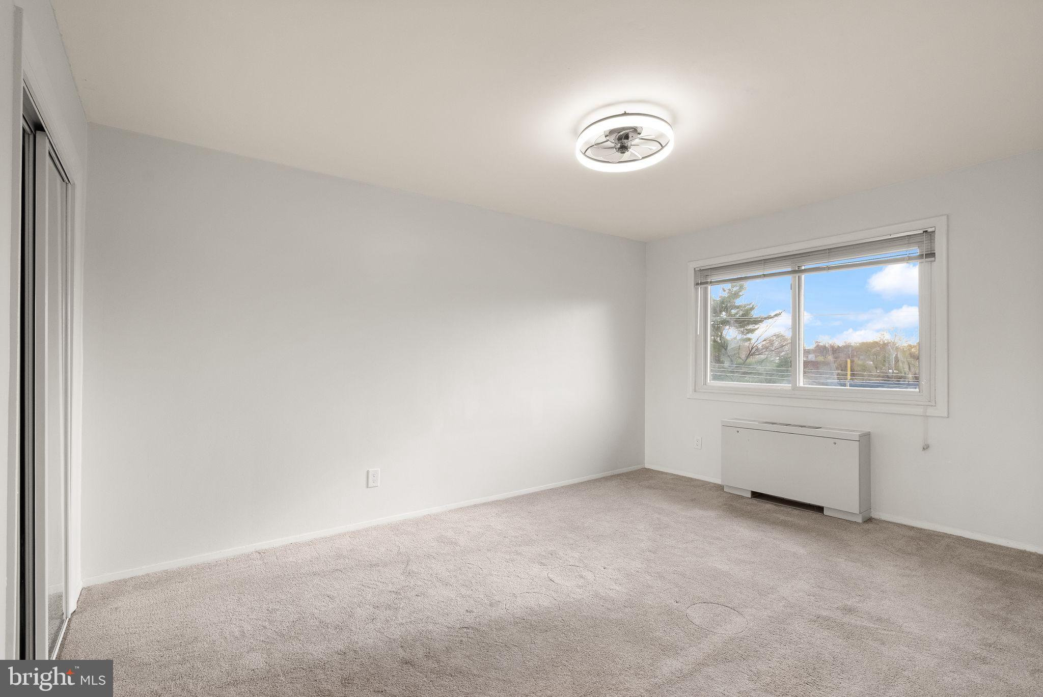 GEORGE MASON VILLAGE - Residential