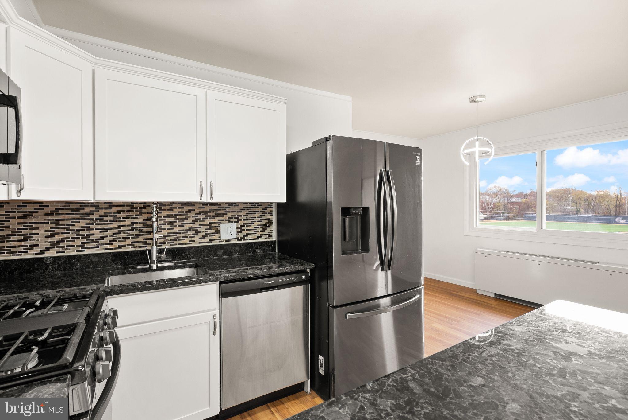 GEORGE MASON VILLAGE - Residential