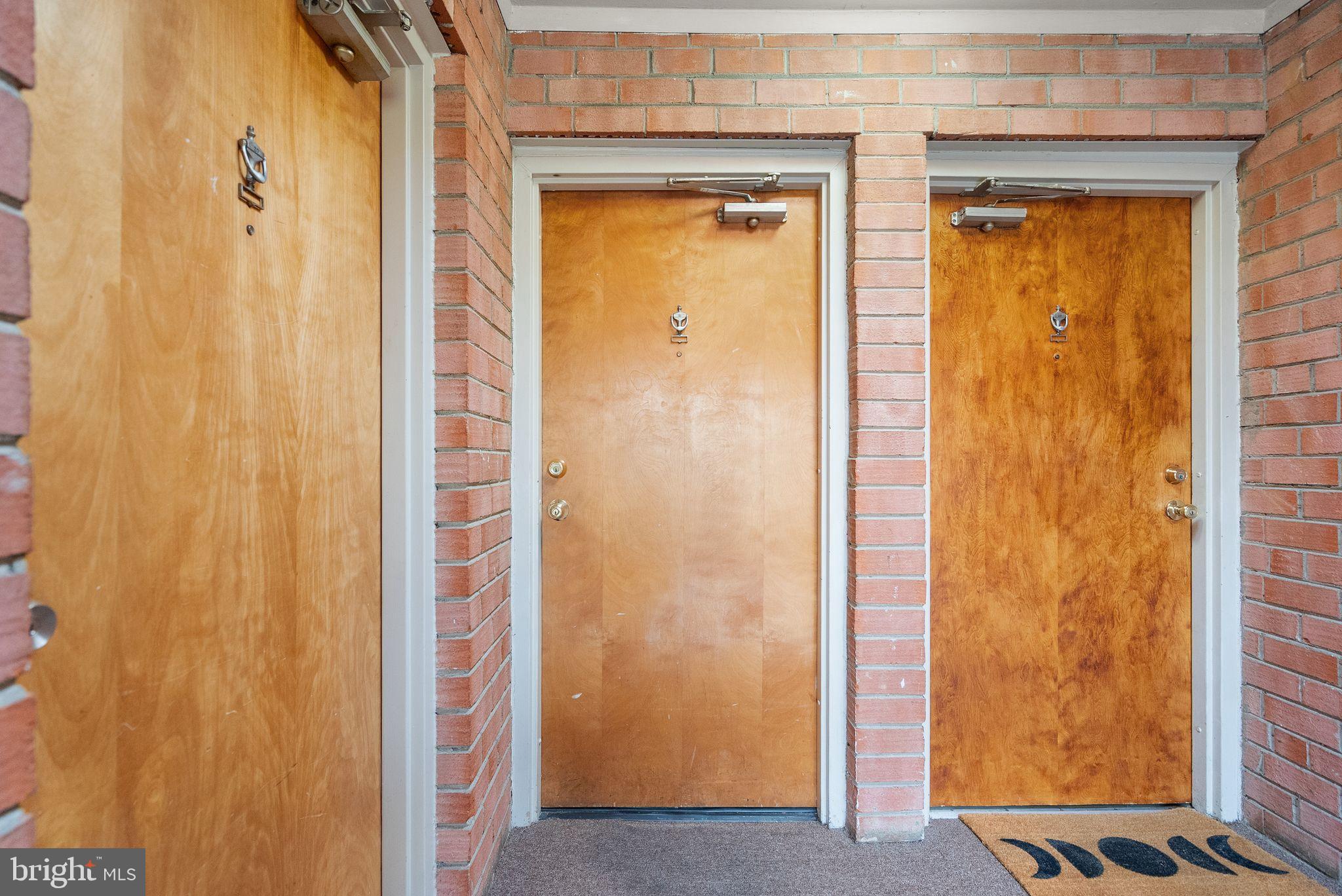 GEORGE MASON VILLAGE - Residential