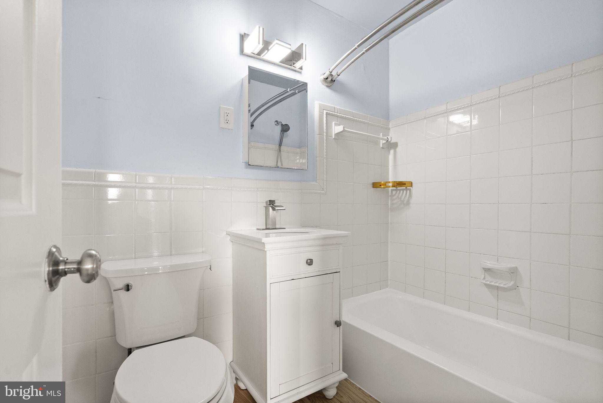 GEORGE MASON VILLAGE - Residential