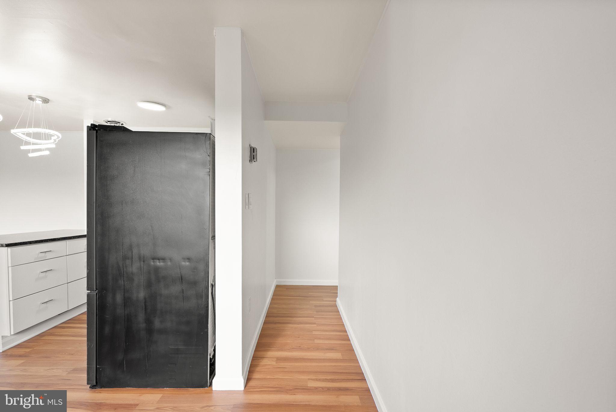 GEORGE MASON VILLAGE - Residential