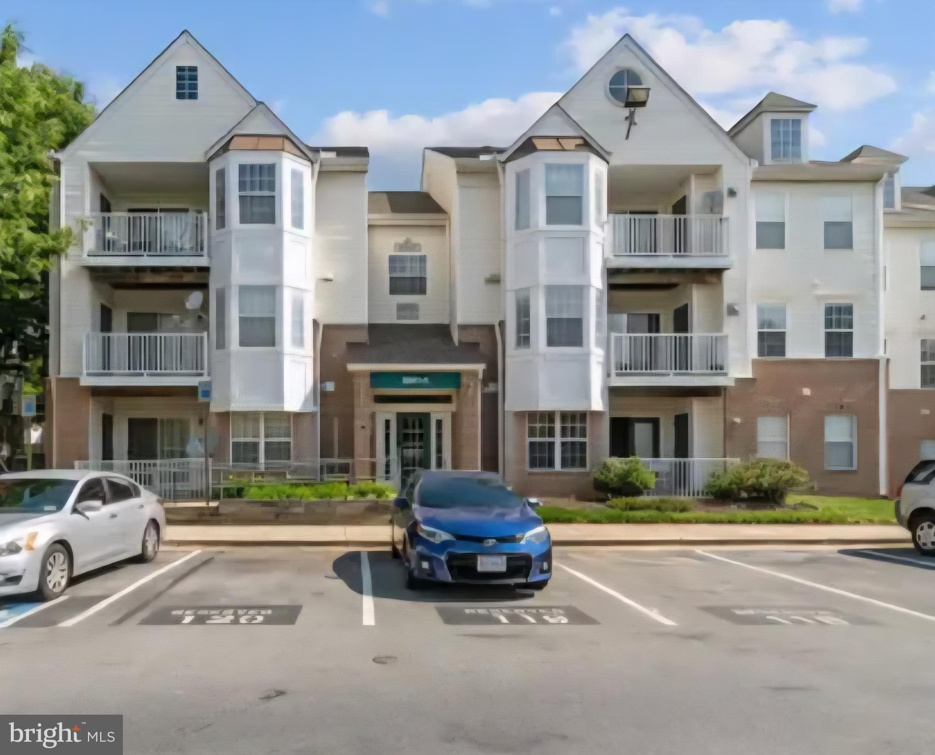 LARGO TOWN CENTER CONDOMINIUMS - Residential Lease