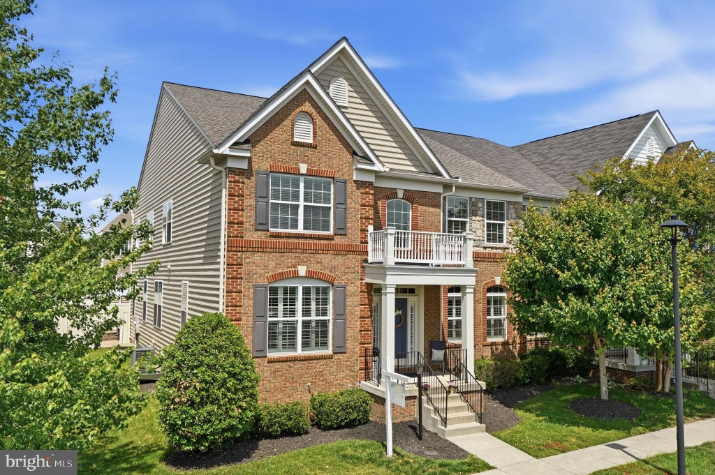 Photo of 41688 Blue Grama Circle, ALDIE, VA 20105 (MLS # VALO2122042)