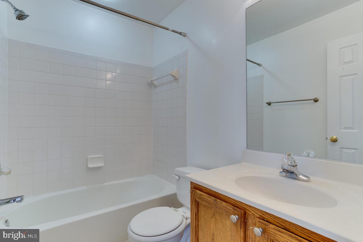 KINGSLEY HALL - Residential